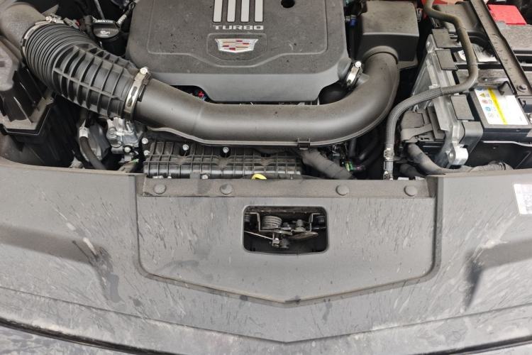 Used Cadillac XT5 2025 Model 2.0T Metropolitan Edition Engine Bay