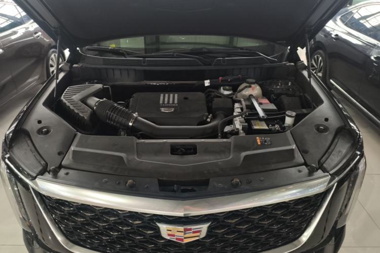 Used Cadillac XT5 2025 Model 2.0T Metropolitan Edition Engine Bay