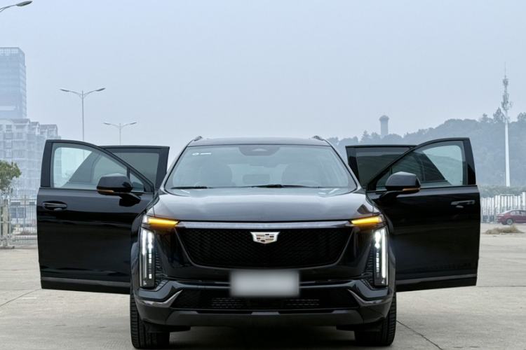 Used Cadillac XT5 2025 2.0T Platinum Edition Exterior 1