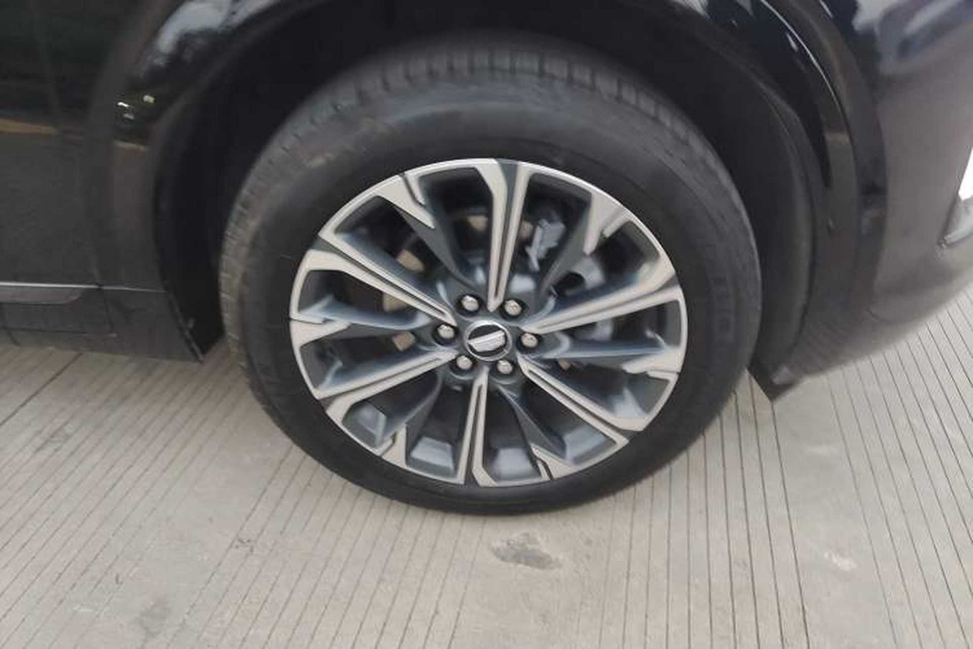 Used Cadillac XT5 2025 2.0T Luxury Version Exterior 1