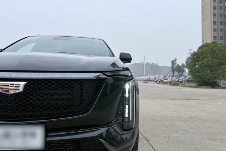 Used Cadillac XT5 2025 2.0T Platinum Edition Exterior 10