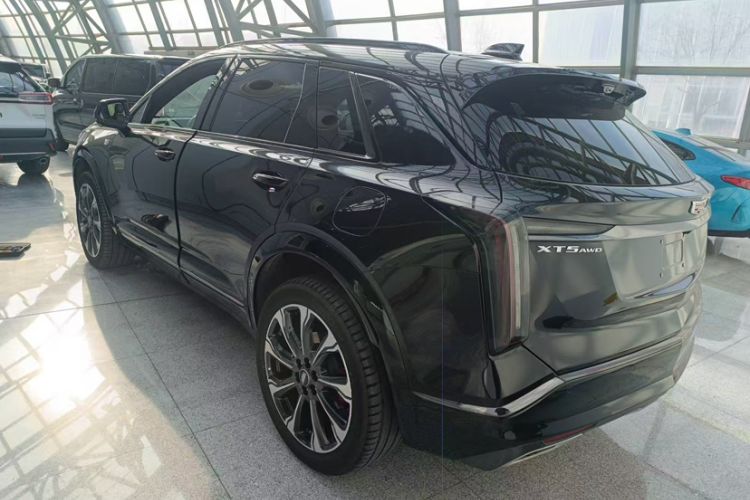 Used Cadillac XT5 2025 2.0T Prestige Version Exterior 2