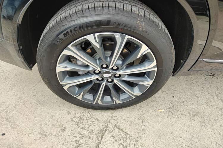 Used Cadillac XT5 2025 2.0T Luxury Version Exterior 2