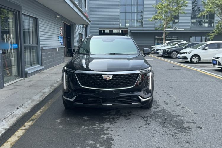 Used Cadillac XT5 2025 Model 2.0T Metropolitan Edition Exterior 2