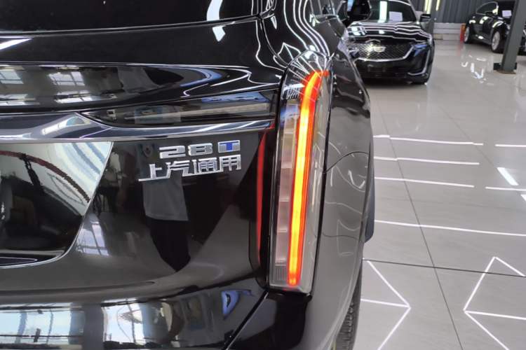 Used Cadillac XT5 2025 2.0T Luxury Version Exterior 3