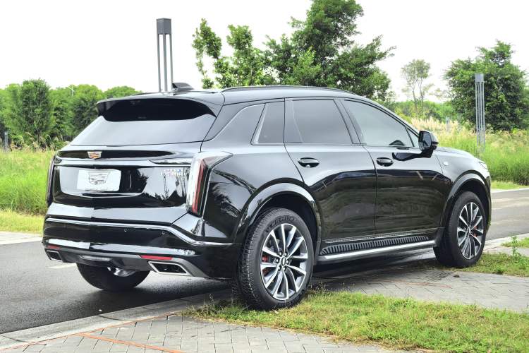 Used Cadillac XT5 2025 2.0T Prestige Version Exterior 3