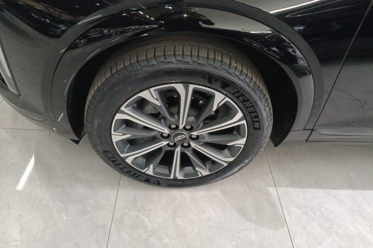 Used Cadillac XT5 2025 2.0T Luxury Version Exterior 4