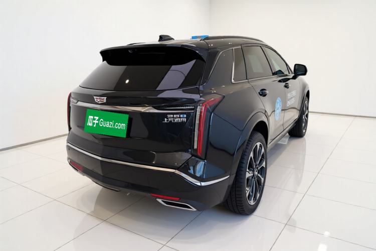 Used Cadillac XT5 2025 2.0T Platinum Edition Exterior 5