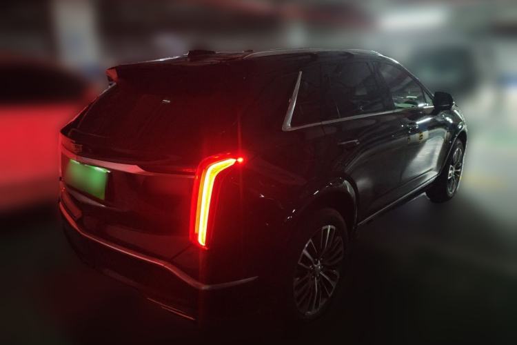 Used Cadillac XT5 2025 Model 2.0T Metropolitan Edition Exterior 5