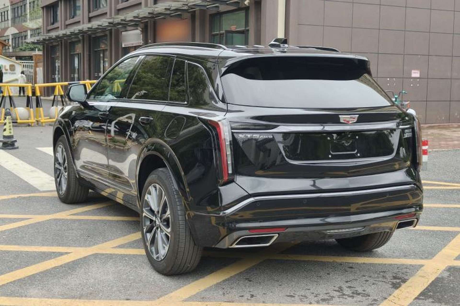 Used Cadillac XT5 2025 2.0T Luxury Version Exterior 6