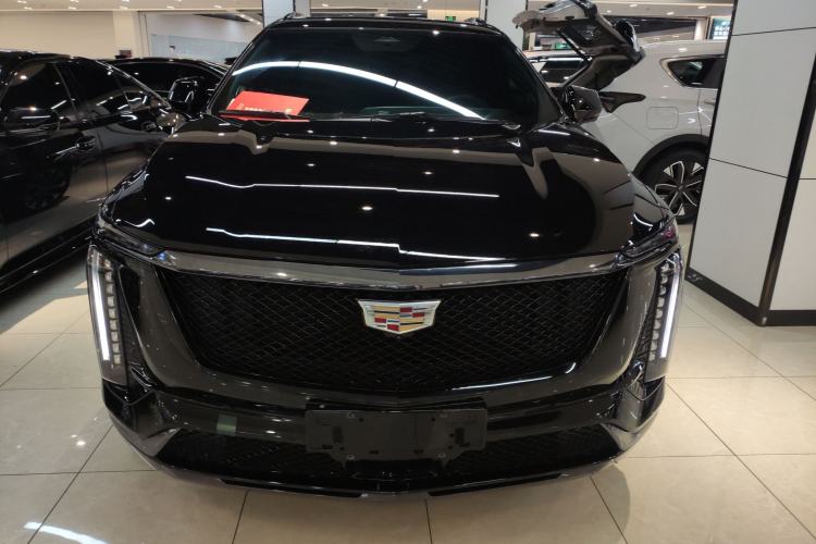 Used Cadillac XT5 2025 2.0T Platinum Edition Front