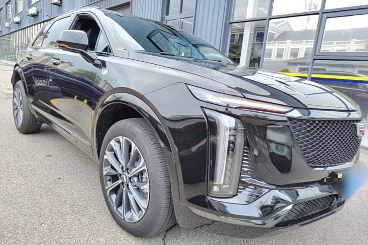 Used Cadillac XT5 2025 2.0T Luxury Version Front Right 45 Deg