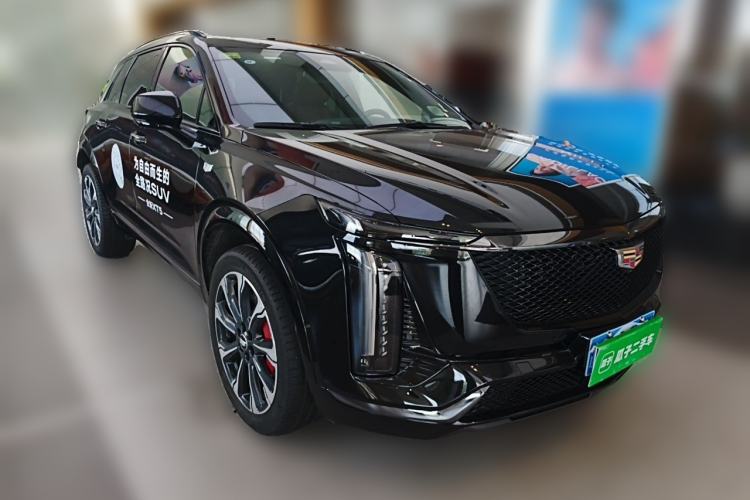Used Cadillac XT5 2025 2.0T Platinum Edition Front Right 45 Deg