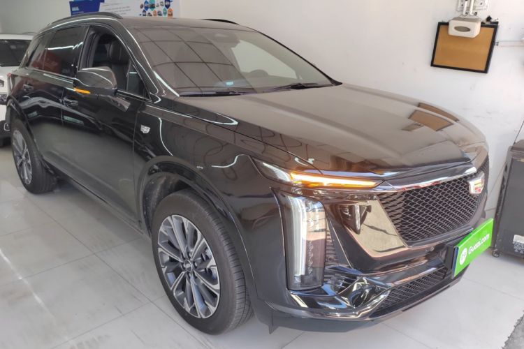 Used Cadillac XT5 2025 2.0T Luxury Version Front Right 45 Deg
