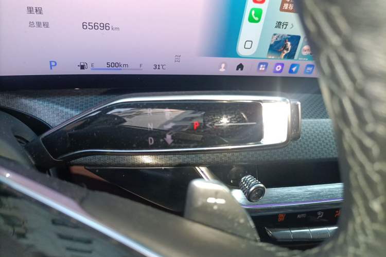 Used Cadillac XT5 2025 2.0T Platinum Edition Gear Lever