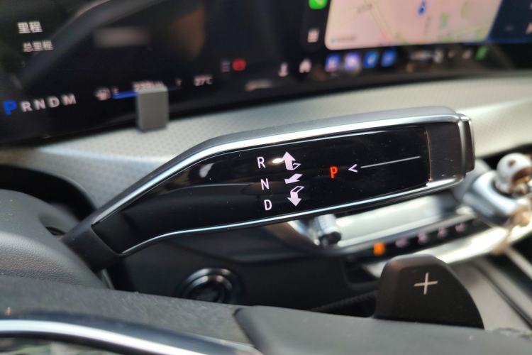 Used Cadillac XT5 2025 2.0T Luxury Version Gear Lever
