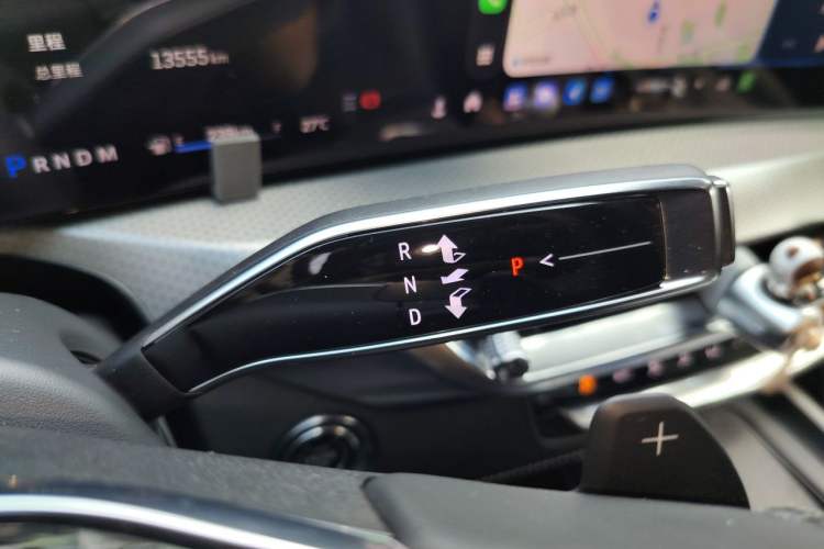 Used Cadillac XT5 2025 2.0T Luxury Version Gear Lever