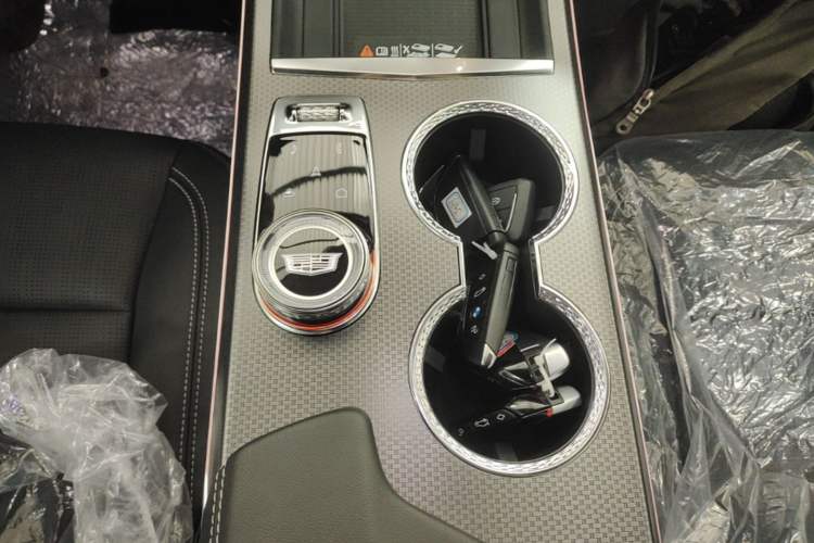 Used Cadillac XT5 2025 2.0T Luxury Version Gear Lever