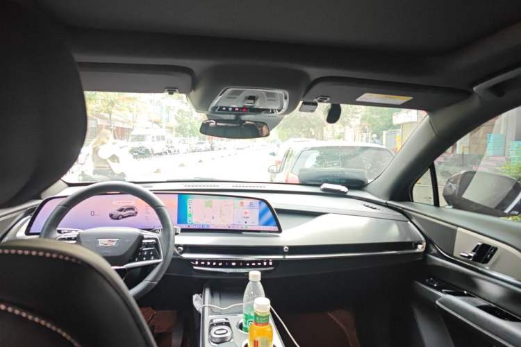 Used Cadillac XT5 2025 2.0T Luxury Version Headliner