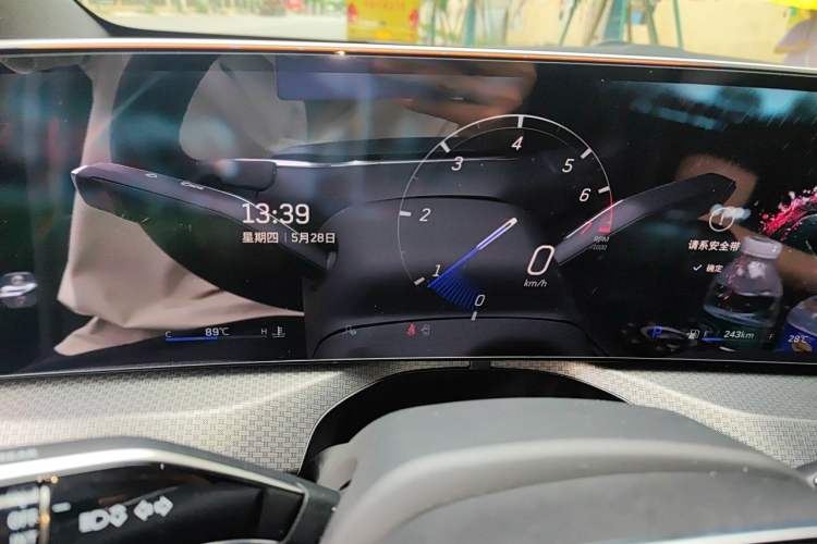 Used Cadillac XT5 2025 2.0T Prestige Version Instrument Cluster