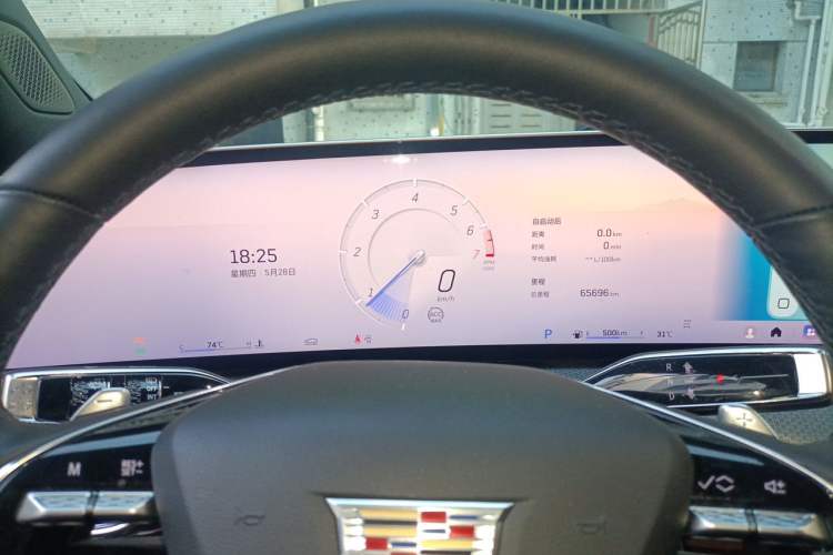 Used Cadillac XT5 2025 2.0T Platinum Edition Instrument Cluster