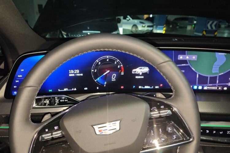 Used Cadillac XT5 2025 Model 2.0T Metropolitan Edition Instrument Cluster