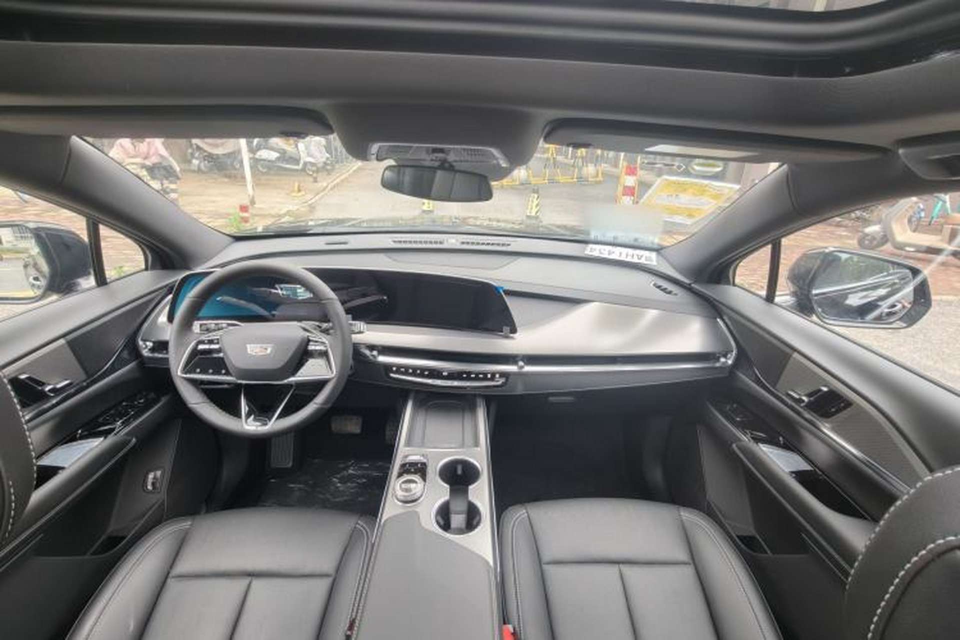 Used Cadillac XT5 2025 2.0T Luxury Version Interior 1