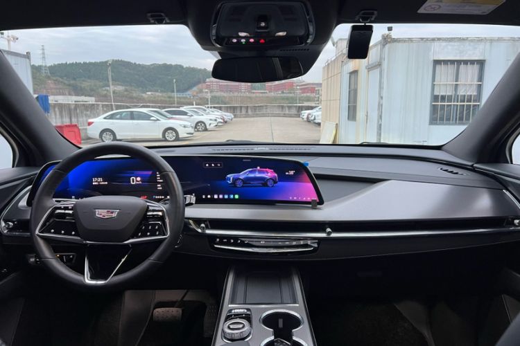 Used Cadillac XT5 2025 2.0T Luxury Version Interior 1