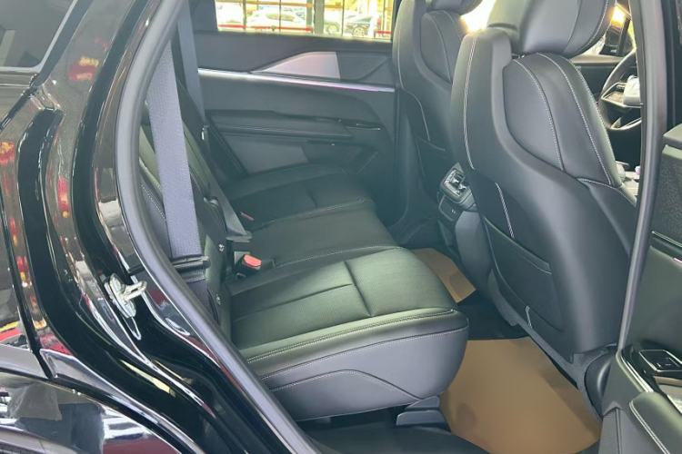 Used Cadillac XT5 2025 2.0T Luxury Version Interior 13