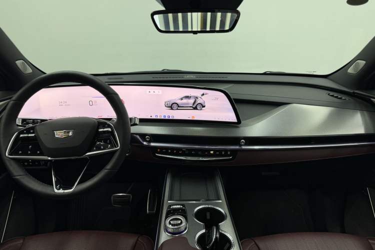 Used Cadillac XT5 2025 2.0T Platinum Edition Interior 2