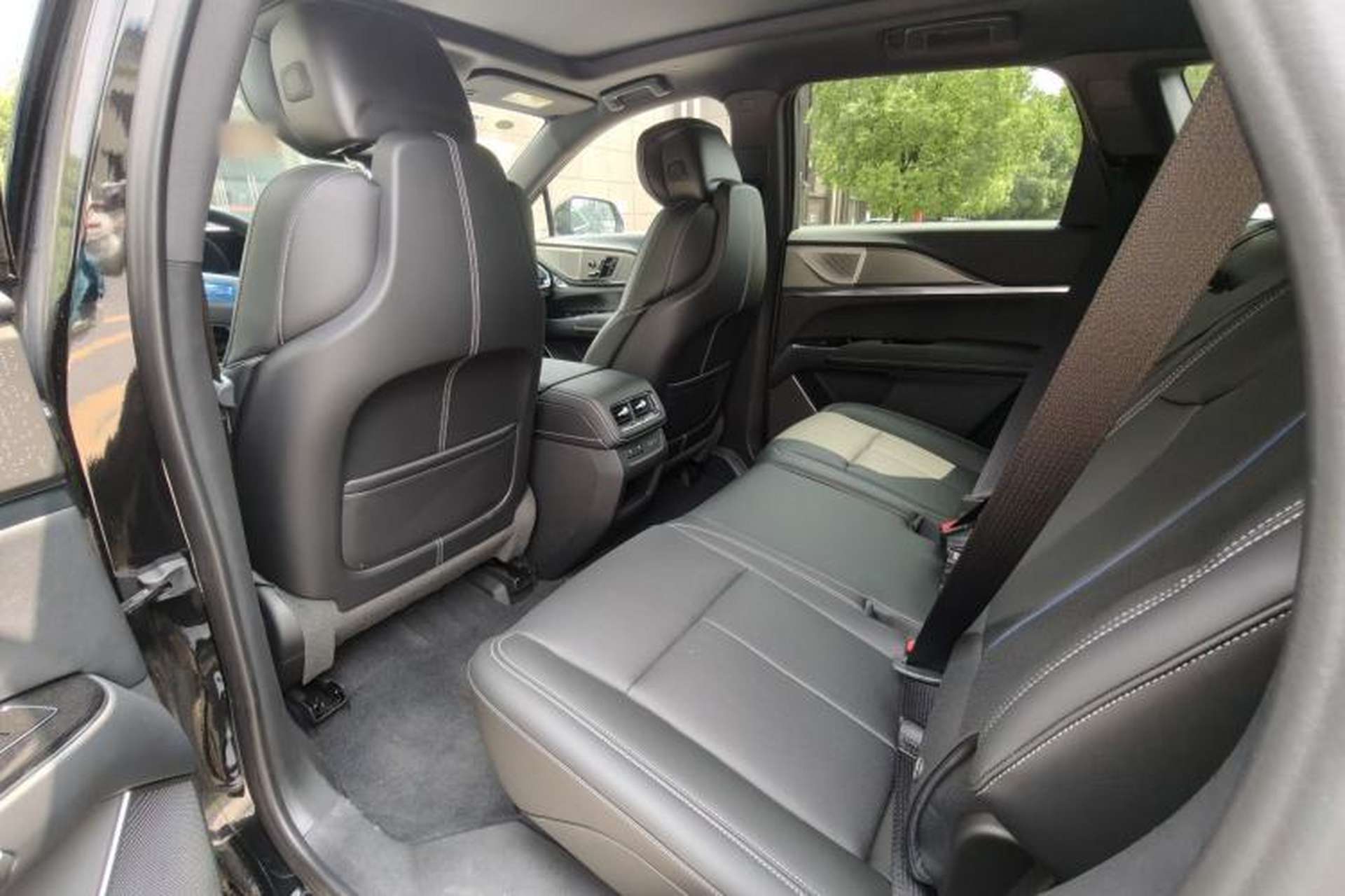 Used Cadillac XT5 2025 2.0T Prestige Version Interior 2