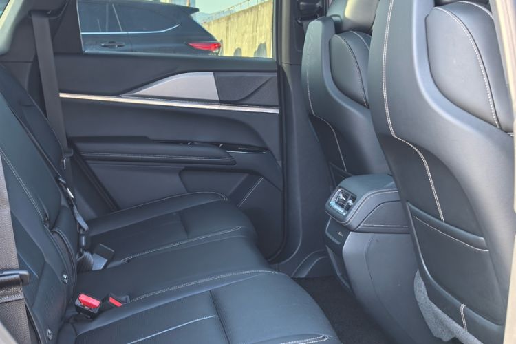 Used Cadillac XT5 2025 2.0T Luxury Version Interior 3