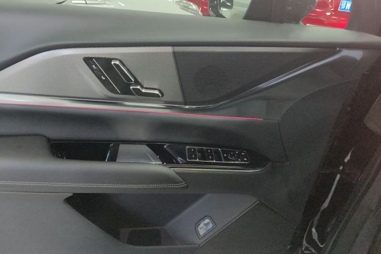 Used Cadillac XT5 2025 2.0T Luxury Version Interior 3