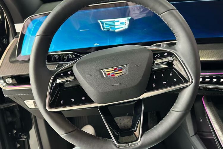 Used Cadillac XT5 2025 2.0T Luxury Version Interior 3