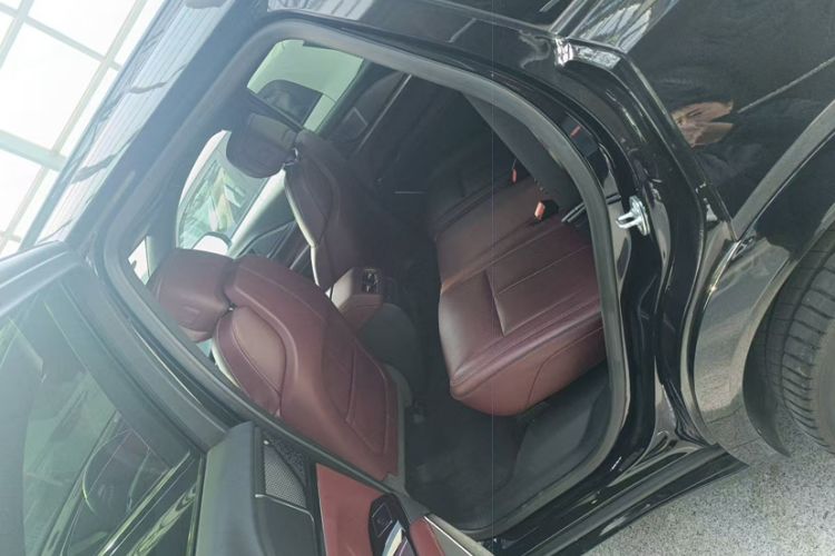 Used Cadillac XT5 2025 2.0T Prestige Version Interior 4