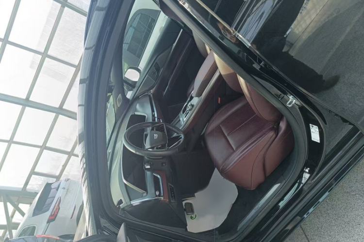 Used Cadillac XT5 2025 2.0T Prestige Version Interior 5