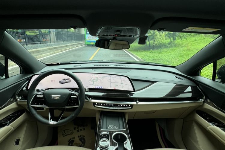 Used Cadillac XT5 2025 2.0T Luxury Version Interior 5