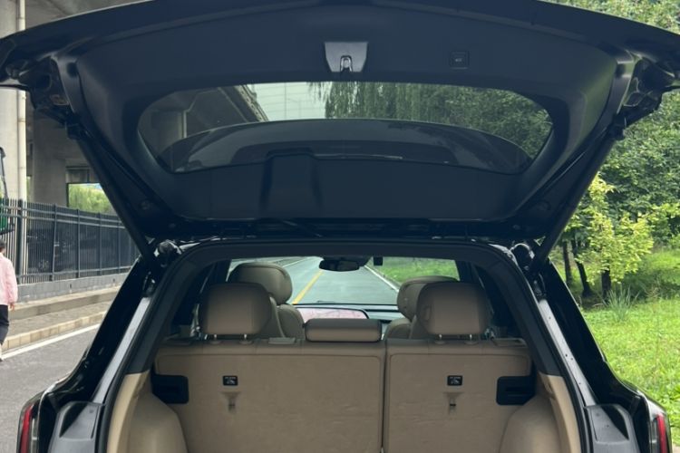 Used Cadillac XT5 2025 2.0T Luxury Version Interior 6