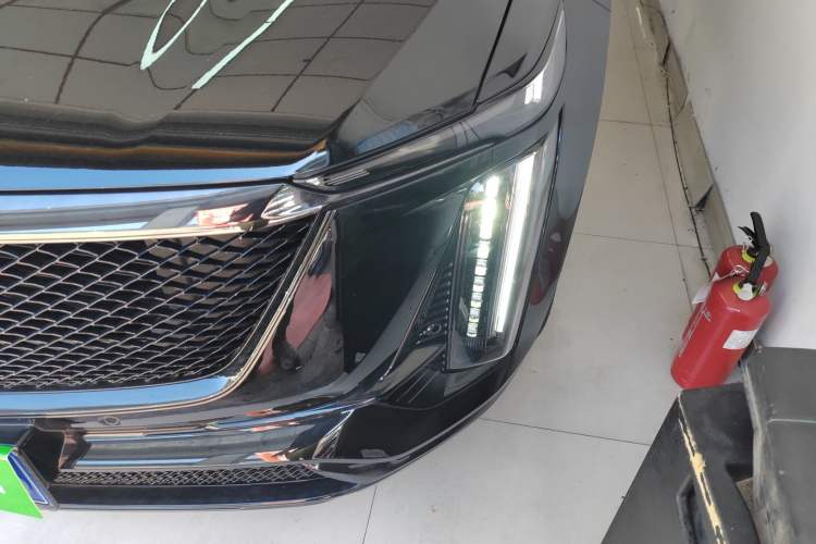 Used Cadillac XT5 2025 2.0T Luxury Version Left Front Headlight