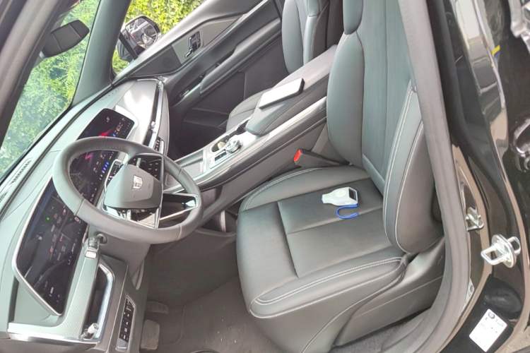 Used Cadillac XT5 2025 2.0T Luxury Version Left Front Seat