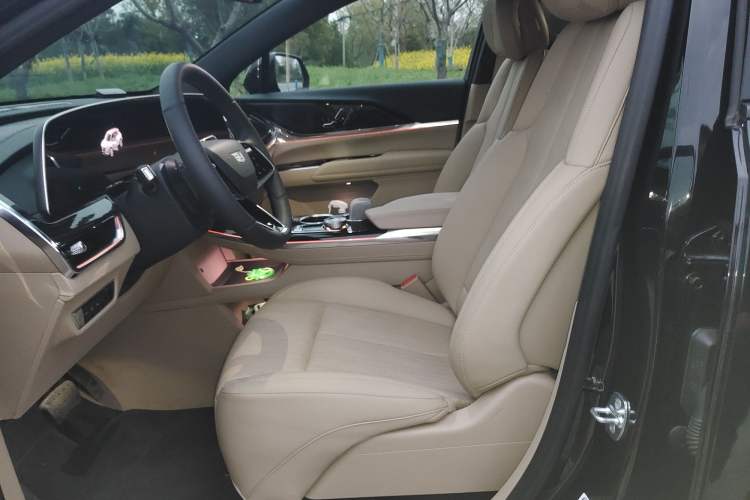 Used Cadillac XT5 2025 2.0T Luxury Version Left Front Seat