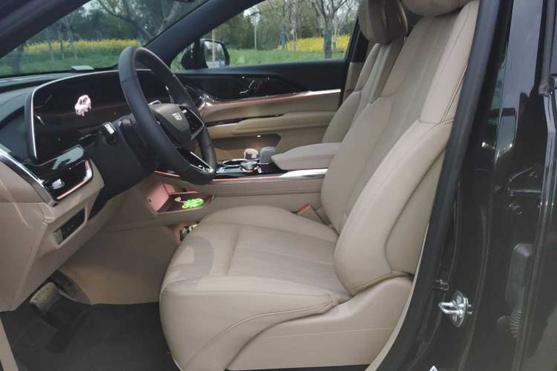 Used Cadillac XT5 2025 2.0T Luxury Version Left Front Seat