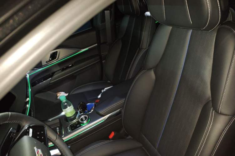 Used Cadillac XT5 2025 Model 2.0T Metropolitan Edition Left Front Seat