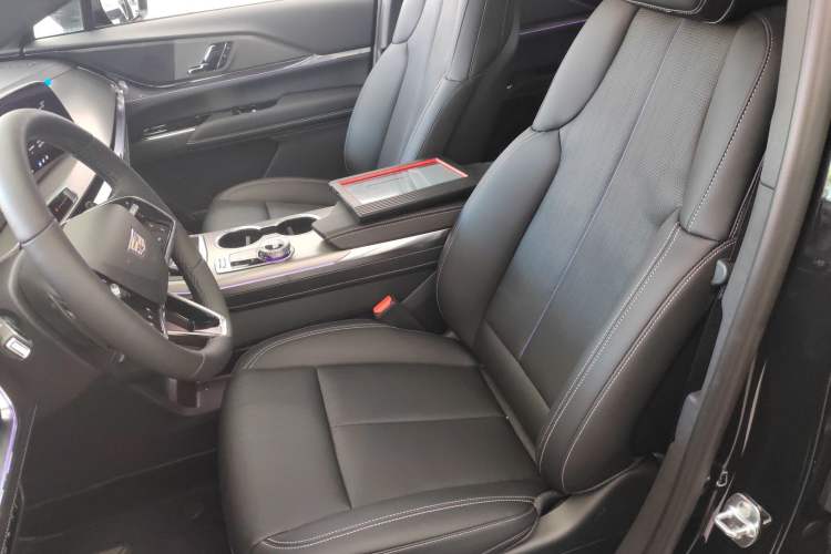 Used Cadillac XT5 2025 2.0T Luxury Version Left Front Seat