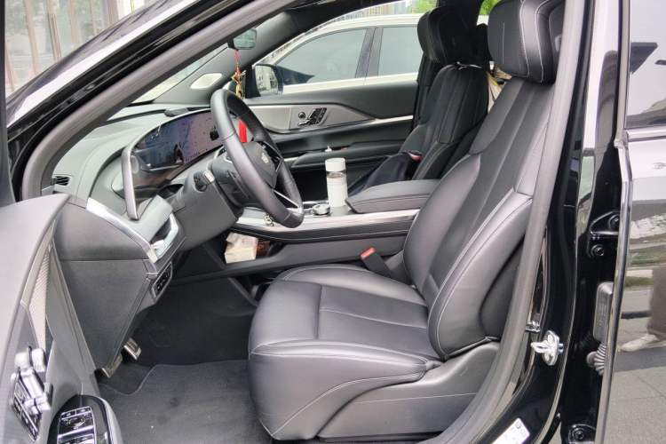 Used Cadillac XT5 2025 2.0T Prestige Version Left Front Seat