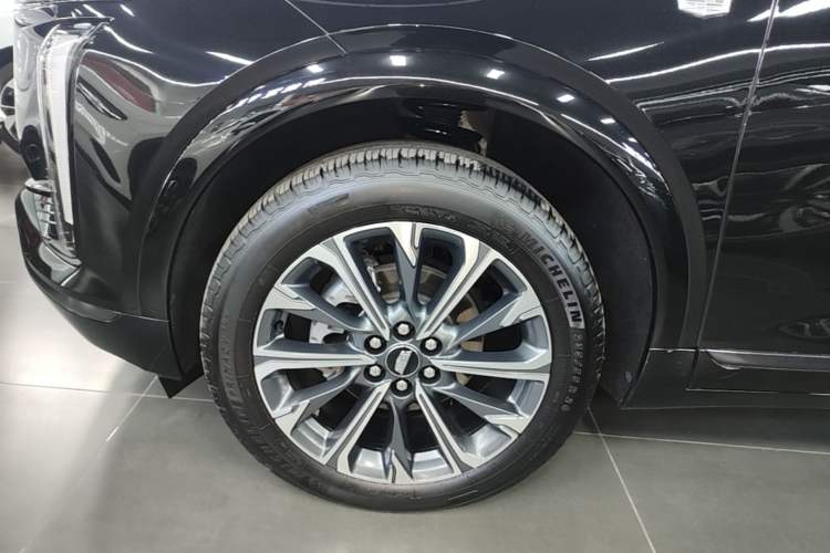 Used Cadillac XT5 2025 2.0T Luxury Version Left Front Wheel Hub