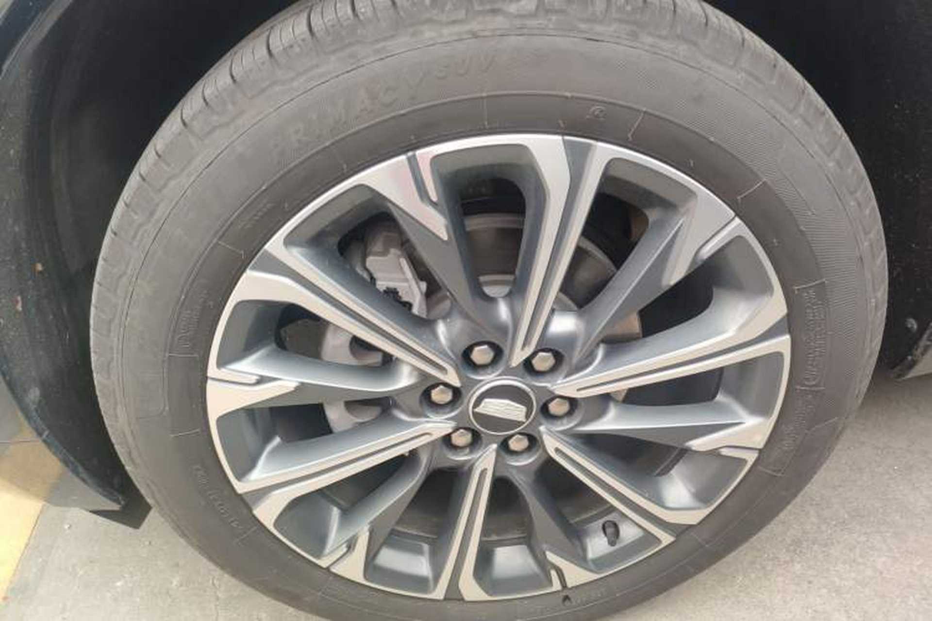 Used Cadillac XT5 2025 2.0T Luxury Version Left Front Wheel Hub
