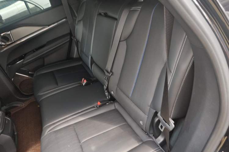 Used Cadillac XT5 2025 2.0T Luxury Version Left Rear Seat