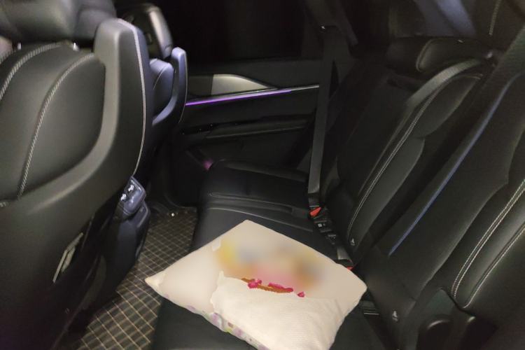 Used Cadillac XT5 2025 2.0T Luxury Version Left Rear Seat