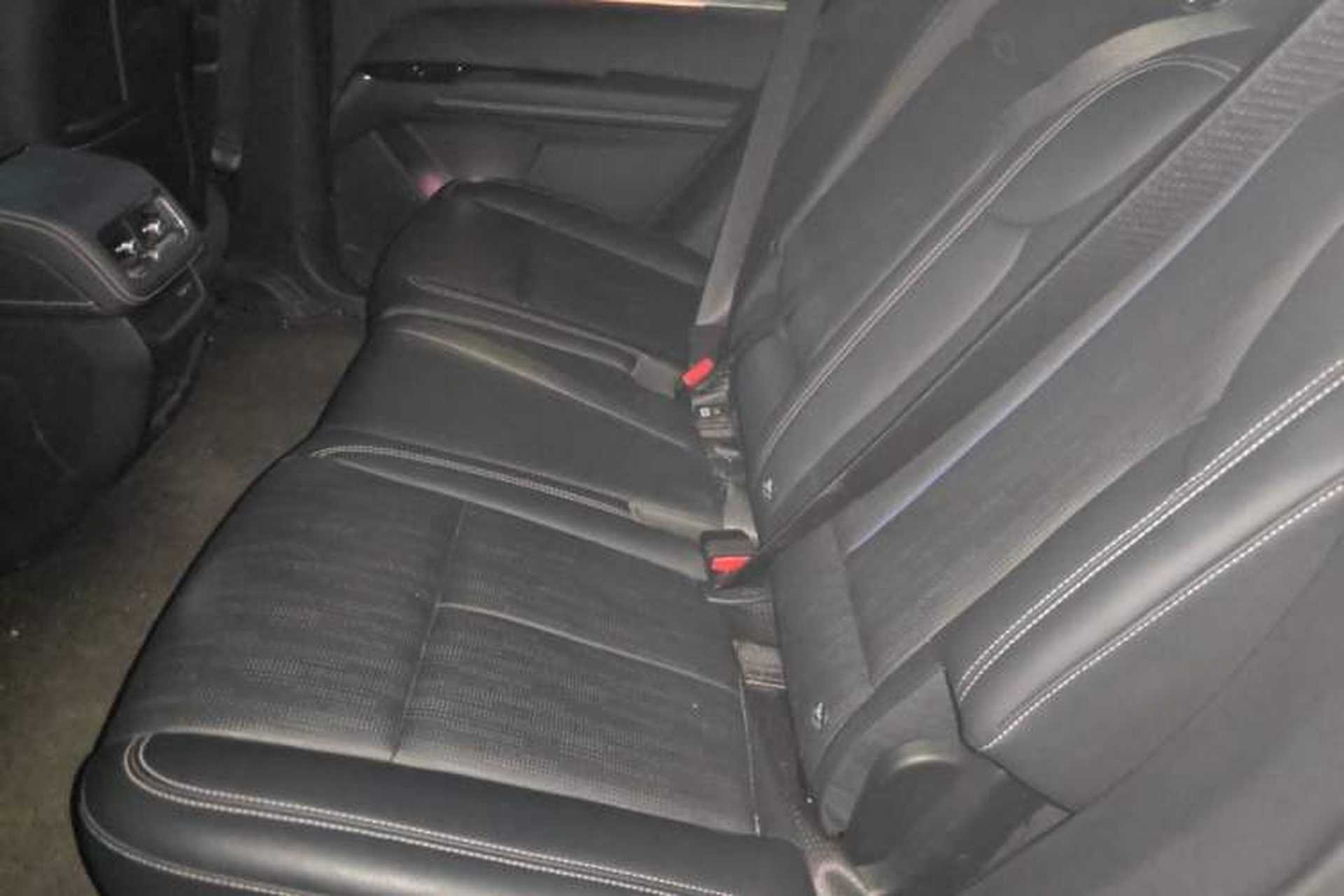Used Cadillac XT5 2025 2.0T Luxury Version Left Rear Seat